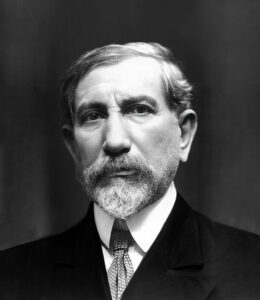 Lire la suite à propos de l’article L’ENQUÊTE SUR LA MONARCHIE DE CHARLES MAURRAS