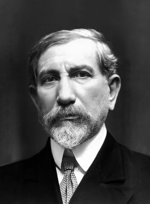 L’ENQUÊTE SUR LA MONARCHIE DE CHARLES MAURRAS